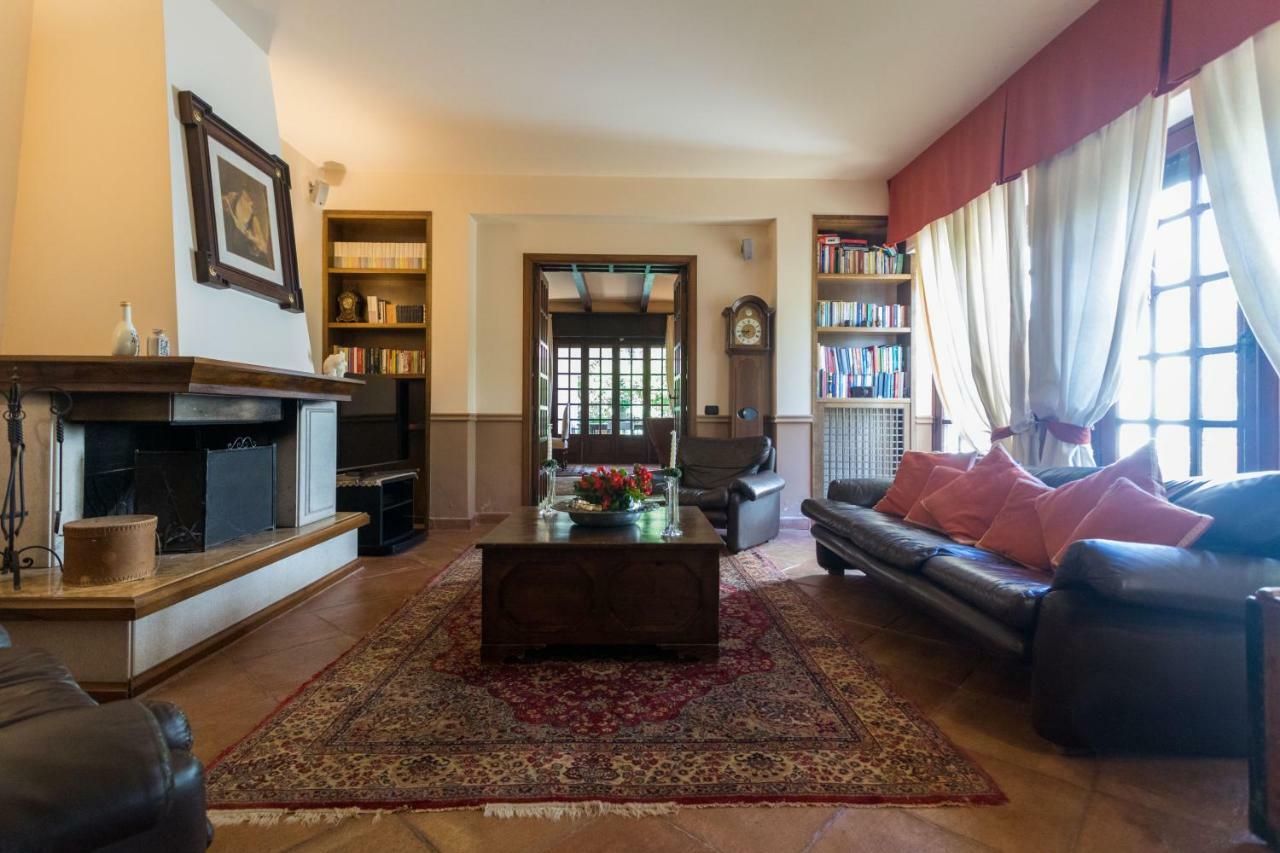 Villa Gabriella - Mondello Eksteriør billede